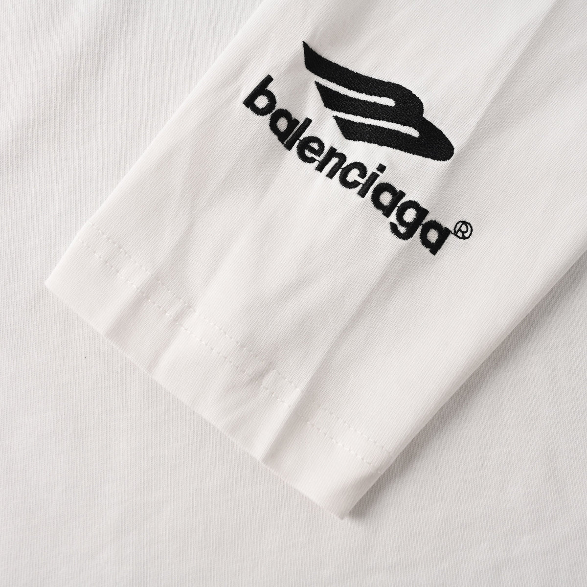 Balenciaga 3B Sports Icon Logo Long Sleeve T-Shirt 2026